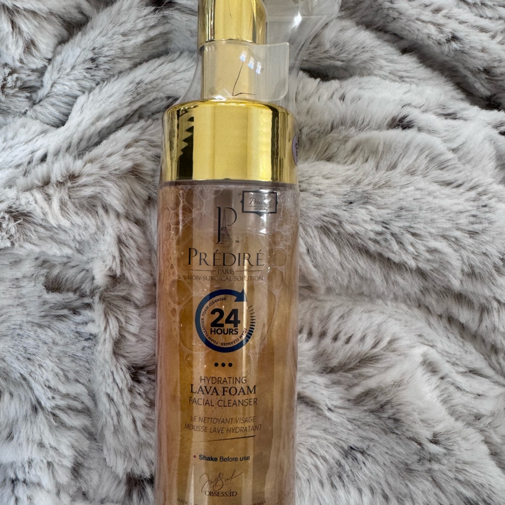 Prédiré Gold Hydrating Lava Foam Facial Cleanser